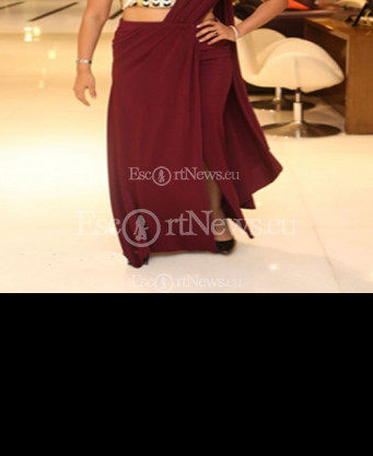 Photo escort girl SANDHYA BHASIN: the best escort service