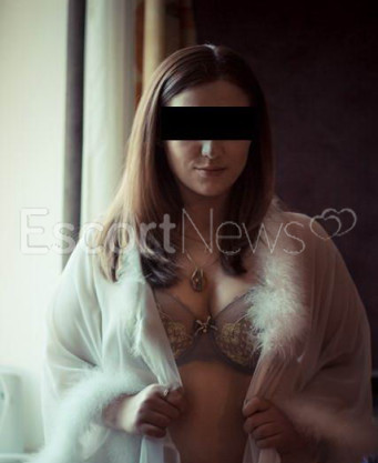 Photo escort girl Moonia: the best escort service