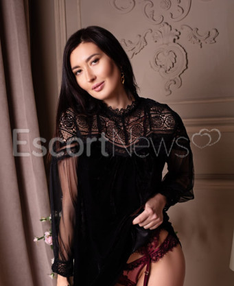 Photo escort girl Karina Top: the best escort service