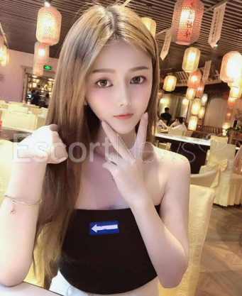 Photo escort girl Mae: the best escort service