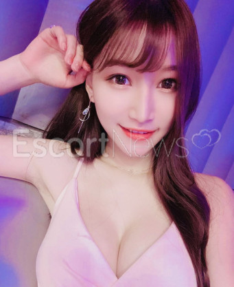 Photo escort girl Josephine: the best escort service