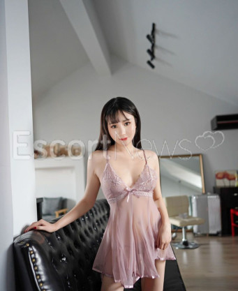 Photo escort girl Zoey: the best escort service