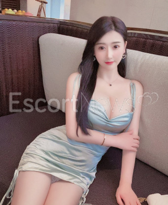 Photo escort girl Chloe: the best escort service