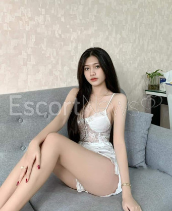 Photo escort girl Xumi: the best escort service