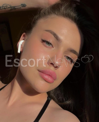 Photo escort girl Monica : the best escort service