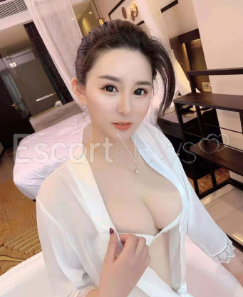 Photo escort girl Crystal: the best escort service