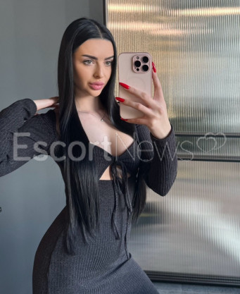 Photo escort girl MERYEM ELF : the best escort service