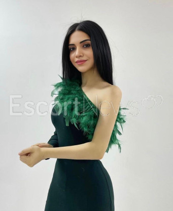 Photo escort girl Elyssa: the best escort service